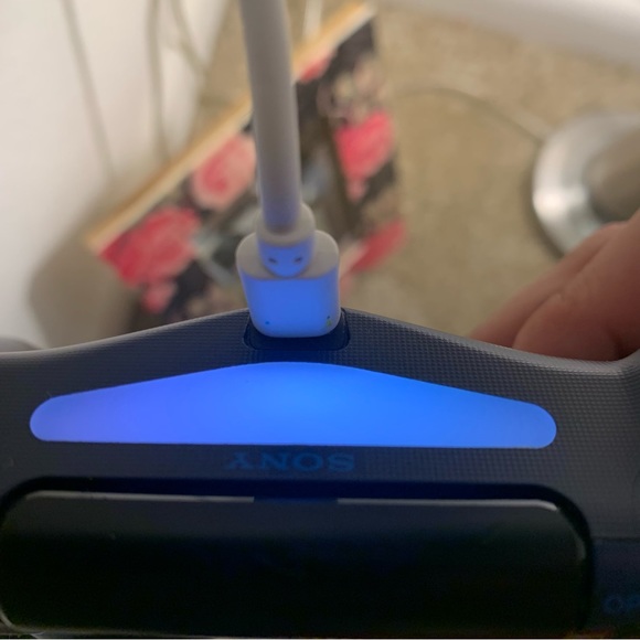 Sony Playstation 4 DualShock wireless controller Midnight Blue - Picture 8 of 10